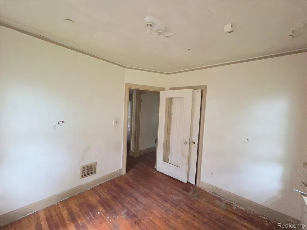 5310 Grayton Street Detroit City MI 48224