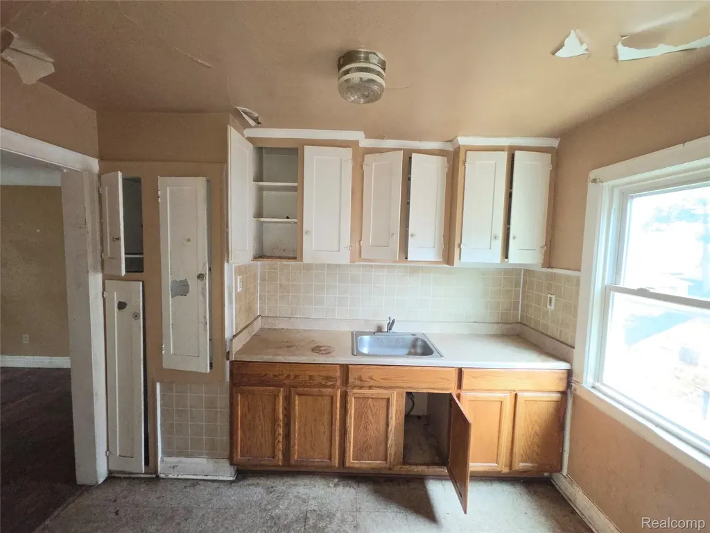 5310 Grayton Street Detroit City MI 48224