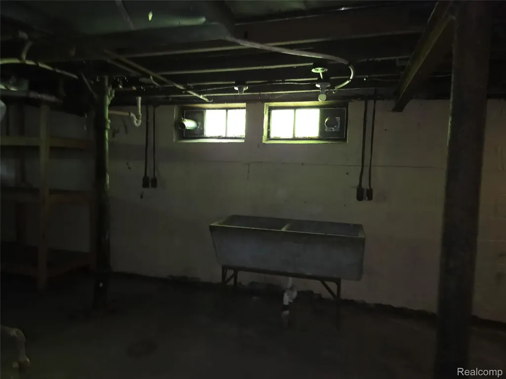 5310 Grayton Street Detroit City MI 48224