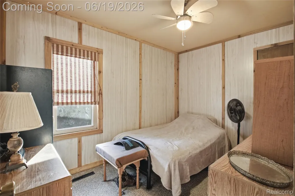 21211 Ardmore Park Drive St. Clair Shores City MI 48081
