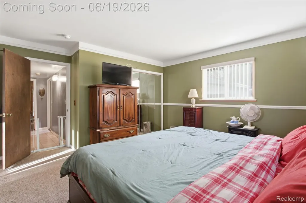 21211 Ardmore Park Drive St. Clair Shores City MI 48081