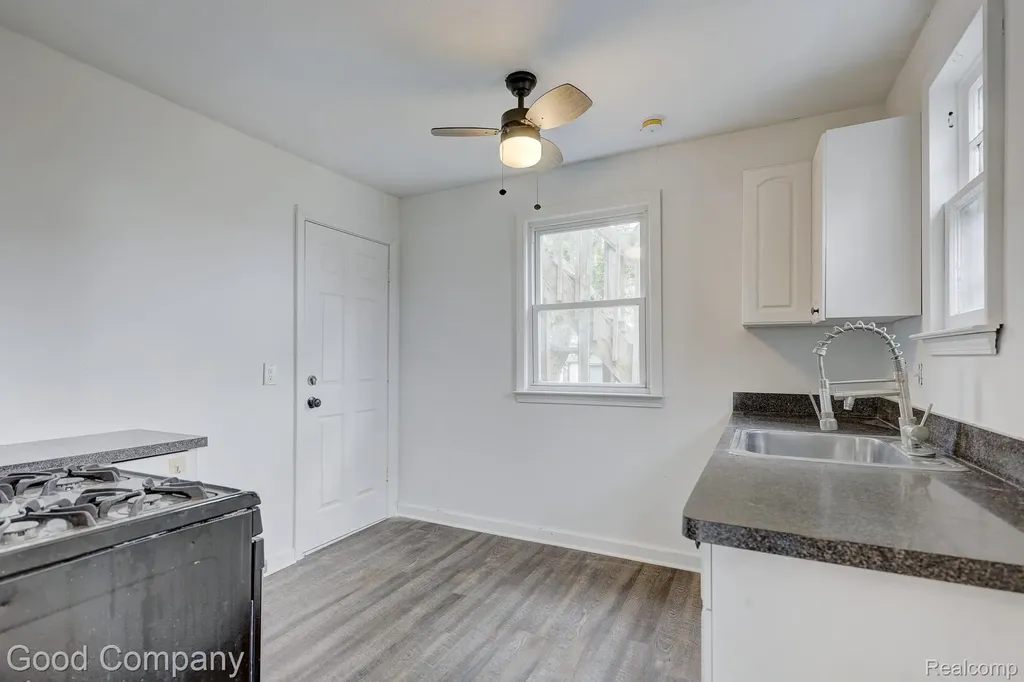 1936 Farrow Street Ferndale City MI 48220