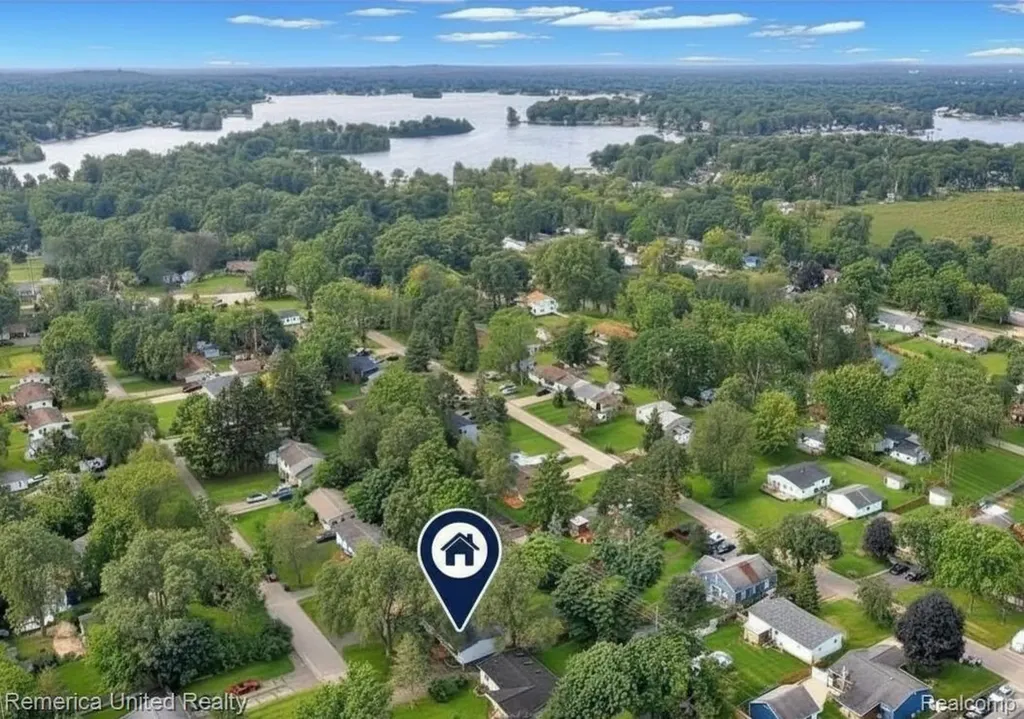 4861 Allingham Drive White Lake Charter Township MI 48383
