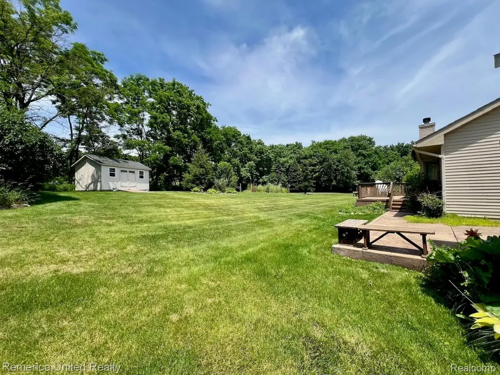 324 Conover Court Genoa Township MI 48843