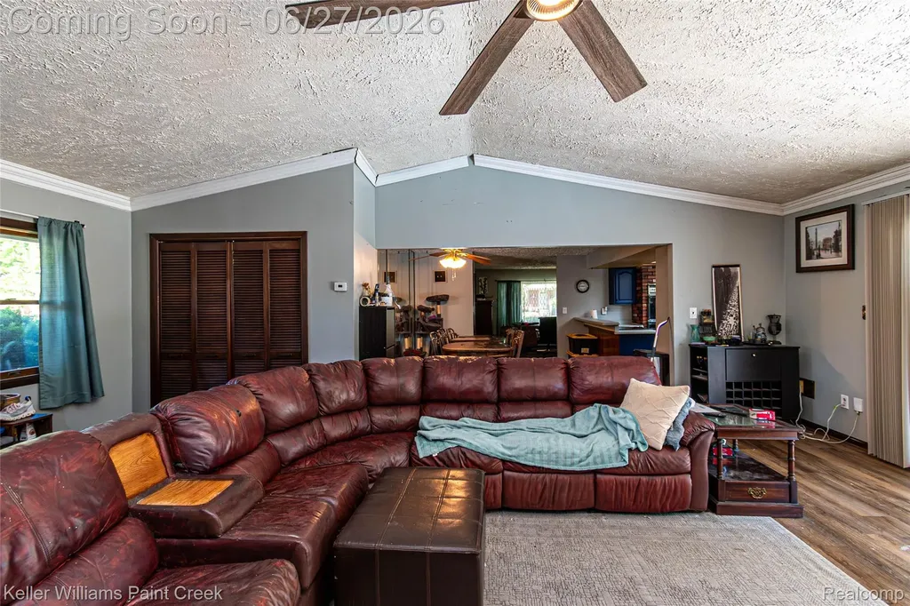 20510 Luna Street Clinton Charter Township MI 48035