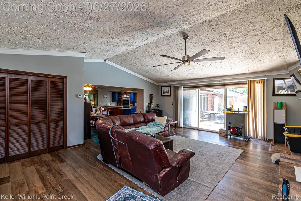 20510 Luna Street Clinton Charter Township MI 48035