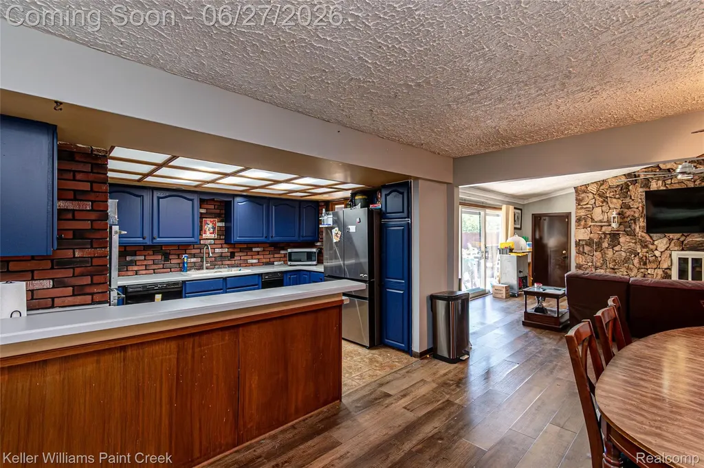 20510 Luna Street Clinton Charter Township MI 48035