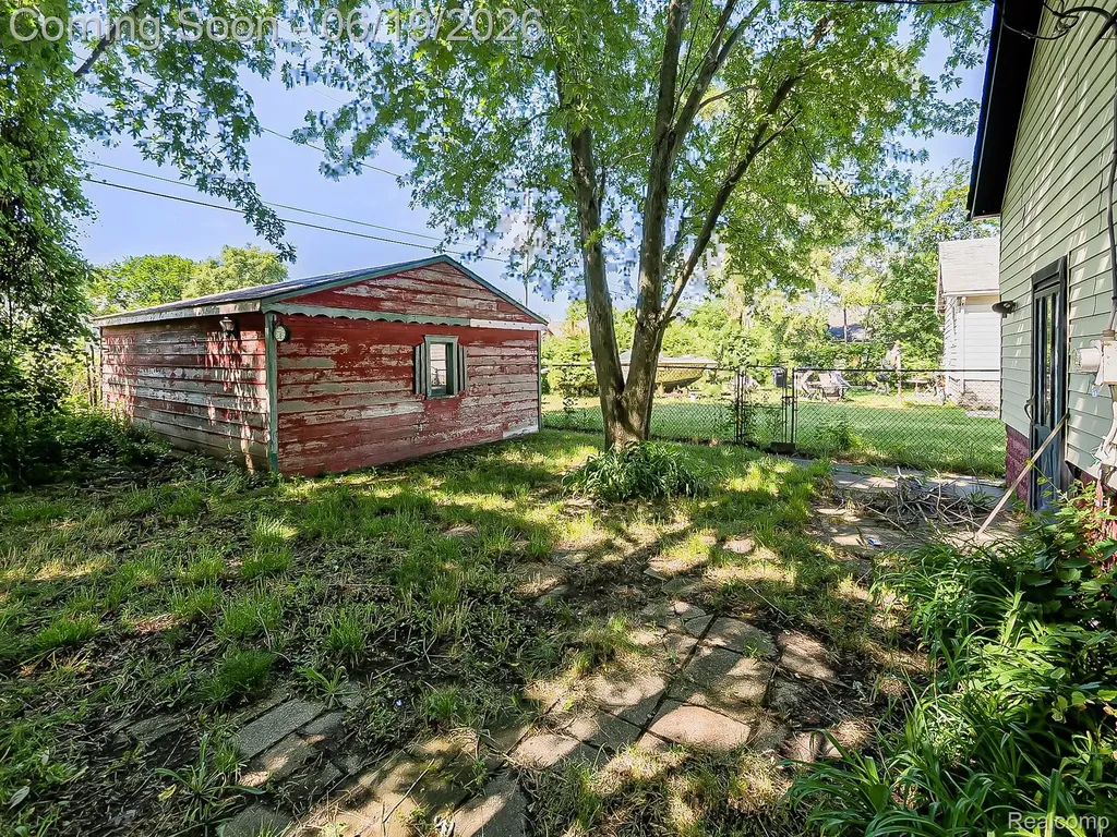 7681 Ellsworth Street Detroit City MI 48238