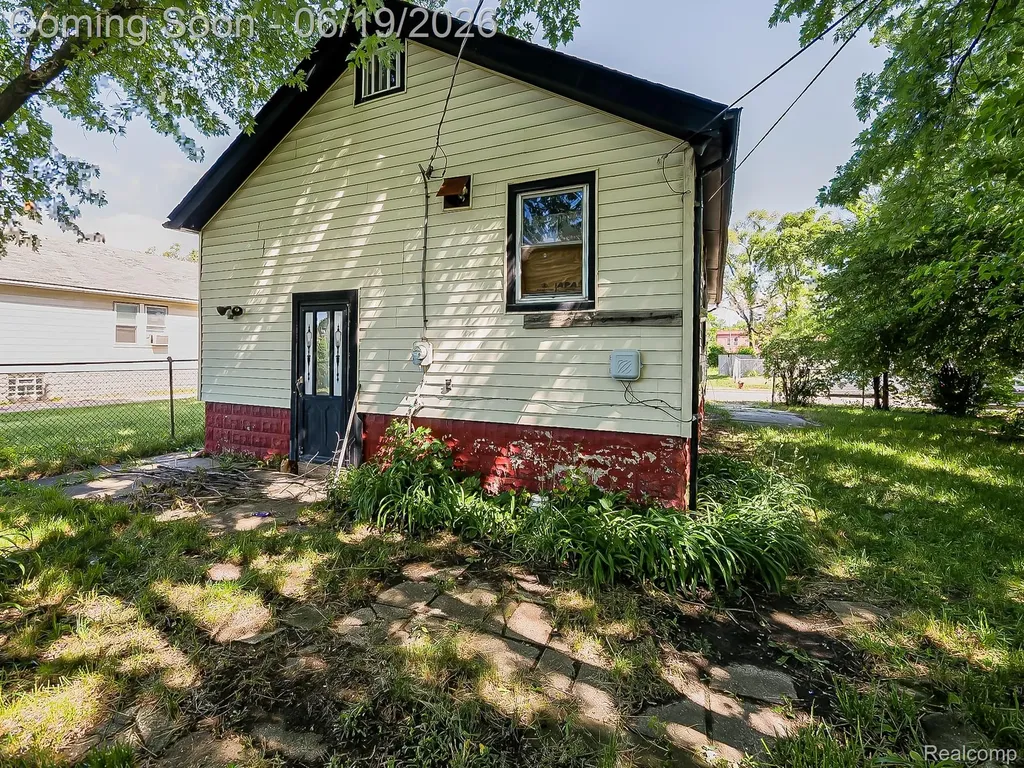 7681 Ellsworth Street Detroit City MI 48238