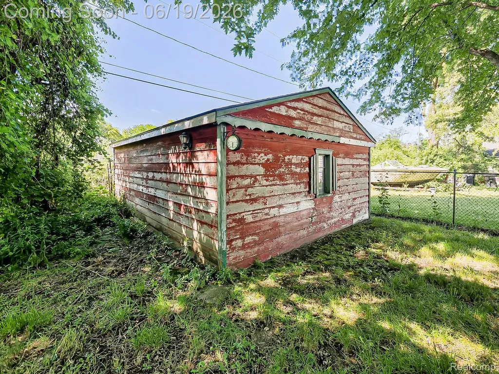 7681 Ellsworth Street Detroit City MI 48238