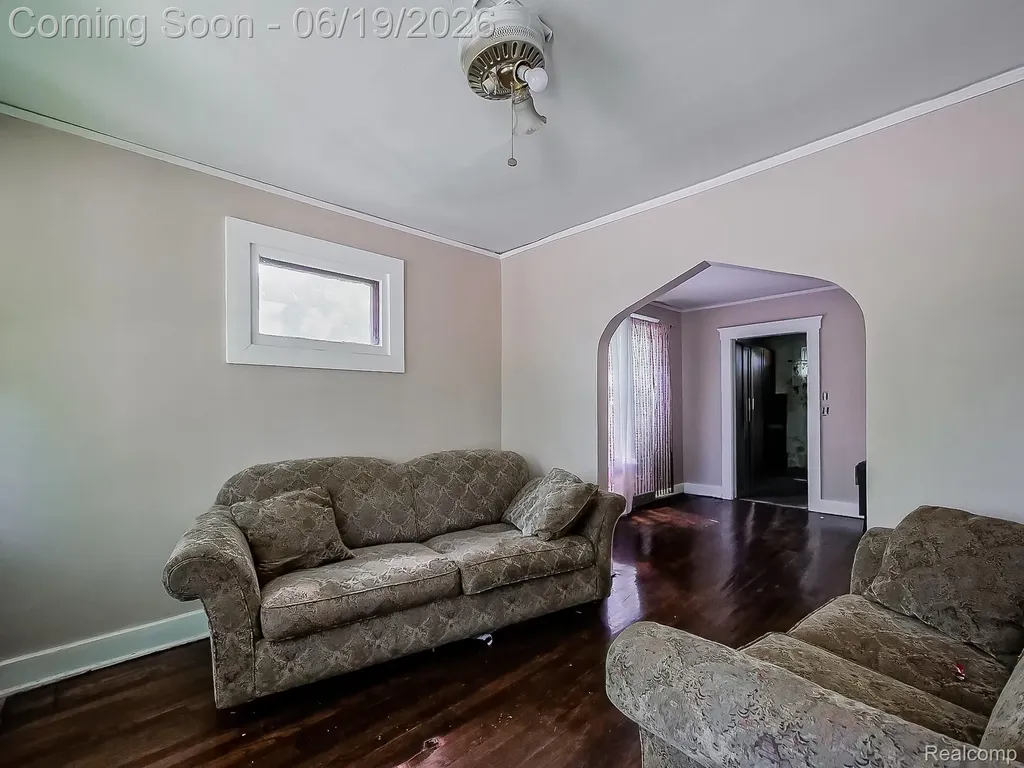 7681 Ellsworth Street Detroit City MI 48238