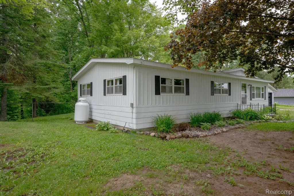 3410 Algonquin Trail Curtis Township MI 48737