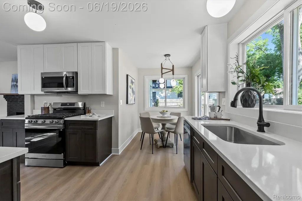 117 E Church Street E Lake Orion Village MI 48362