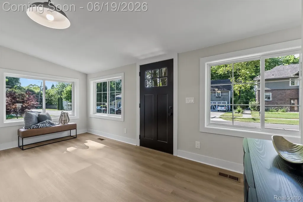 117 E Church Street E Lake Orion Village MI 48362