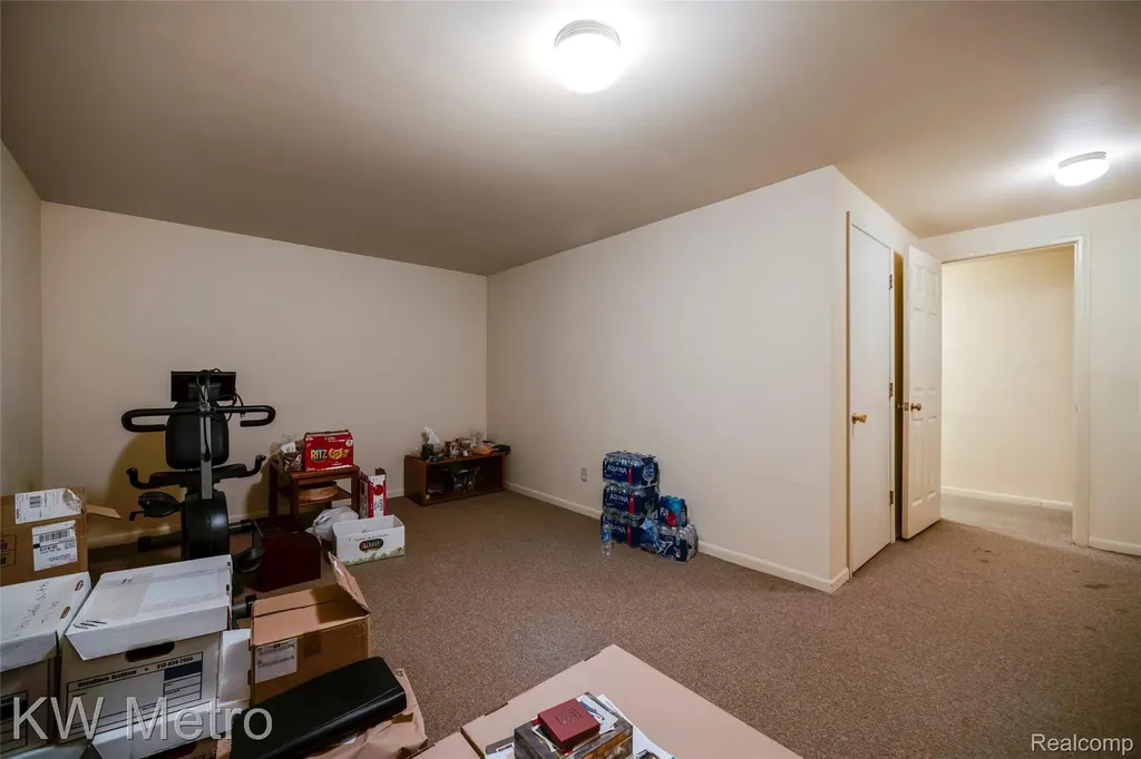 3086 Bloomfield Park Drive West Bloomfield Charter Township MI 48323
