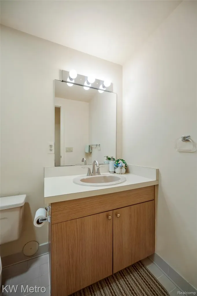 3086 Bloomfield Park Drive West Bloomfield Charter Township MI 48323