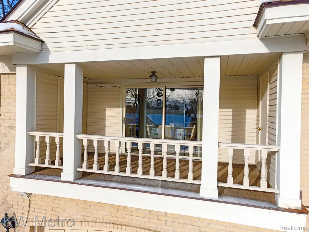 3086 Bloomfield Park Drive West Bloomfield Charter Township MI 48323