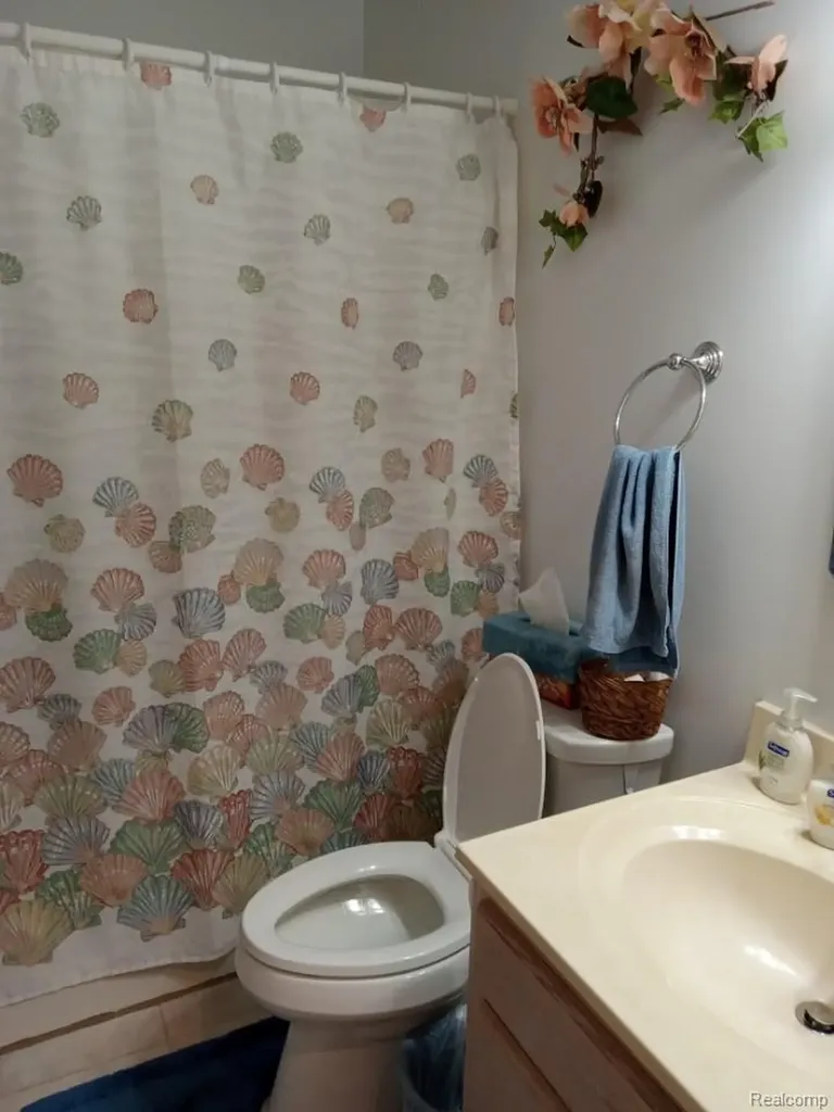 4405 S Hemlock Road Centerville Township MI 49621