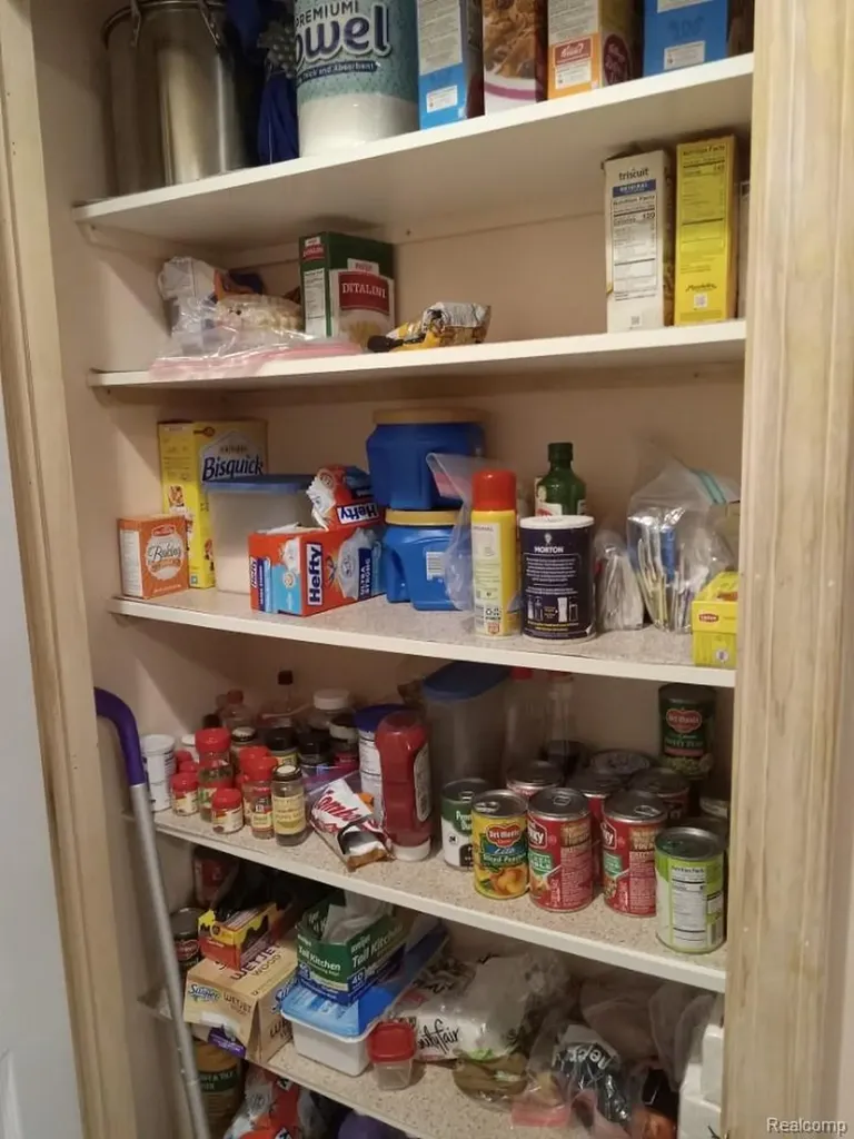 4405 S Hemlock Road Centerville Township MI 49621