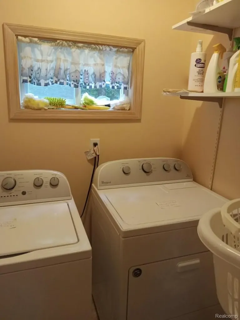4405 S Hemlock Road Centerville Township MI 49621