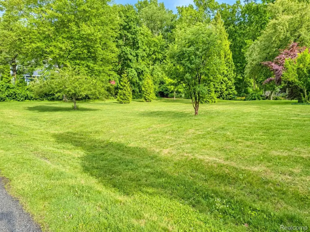 0 Woodcrest Road Rochester Hills City MI 48309