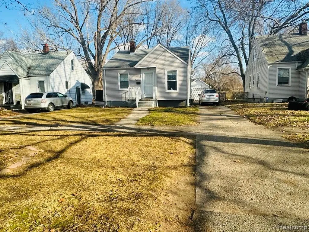 19930 Strasburg Street Detroit City MI 48205