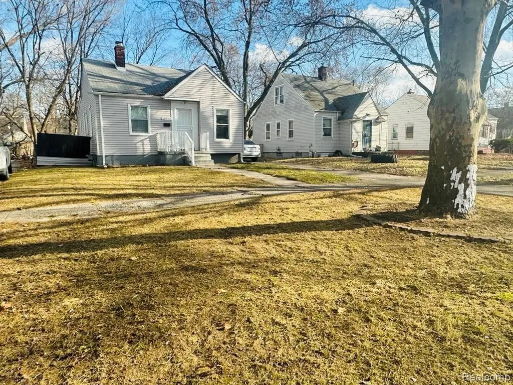 19930 Strasburg Street Detroit City MI 48205