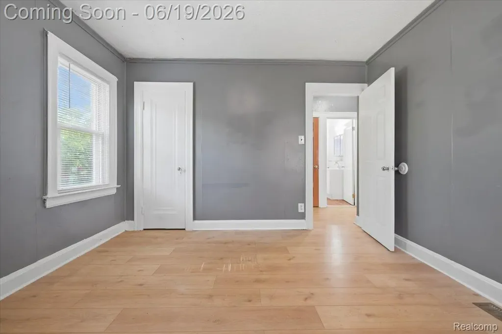 13572 Saint Marys Street Detroit City MI 48227