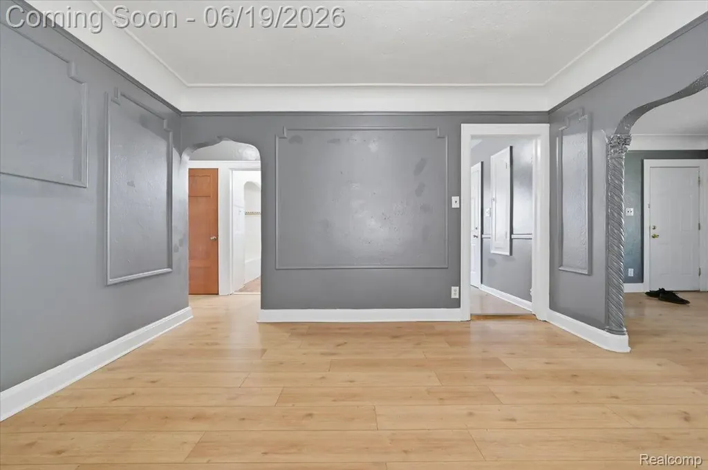 13572 Saint Marys Street Detroit City MI 48227