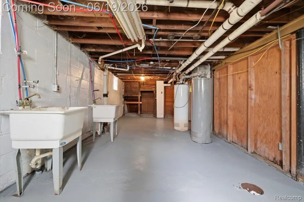 13572 Saint Marys Street Detroit City MI 48227
