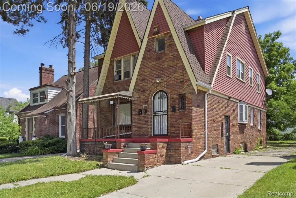 13572 Saint Marys Street Detroit City MI 48227