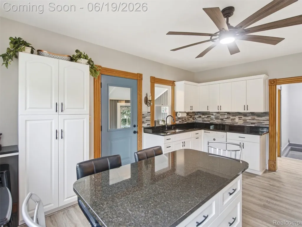 53633 Chesterfield Road Chesterfield Township MI 48051