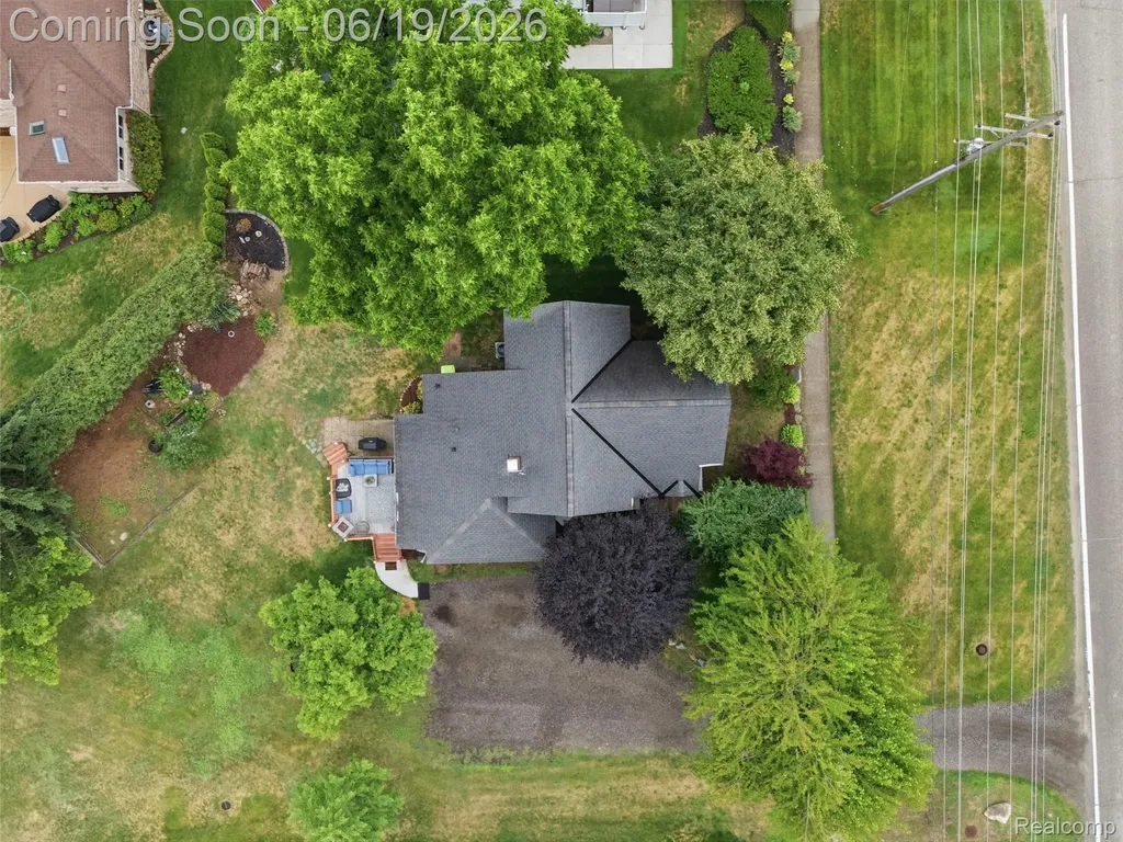 53633 Chesterfield Road Chesterfield Township MI 48051