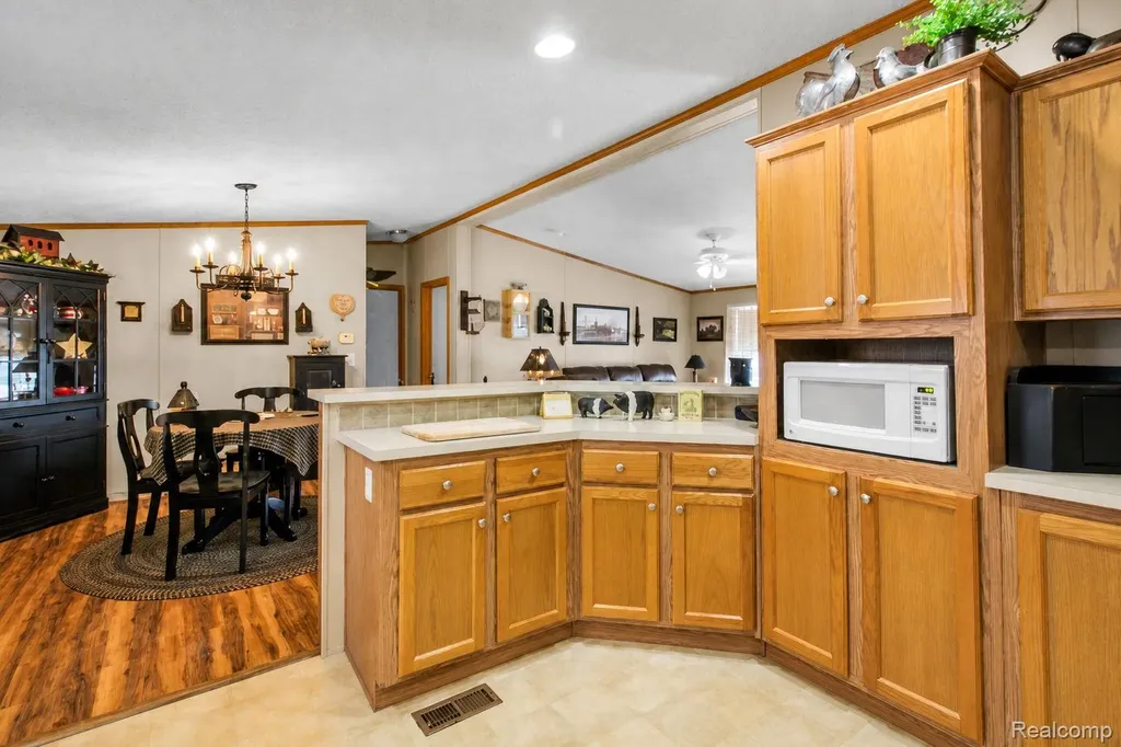 29311 Hidden River Drive Gibraltar City MI 48173