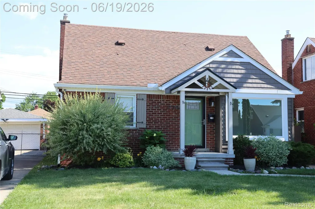 17396 Brody Avenue Allen Park City MI 48101