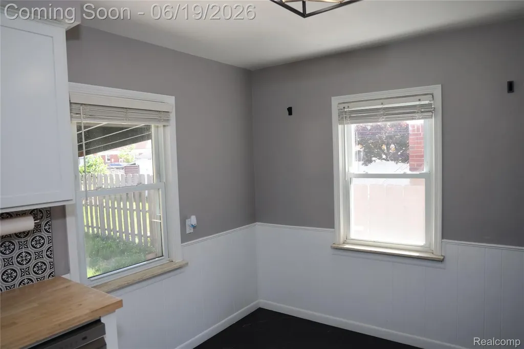 17396 Brody Avenue Allen Park City MI 48101