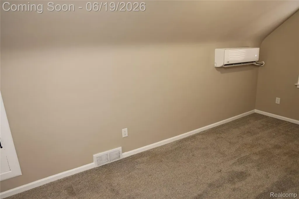 17396 Brody Avenue Allen Park City MI 48101