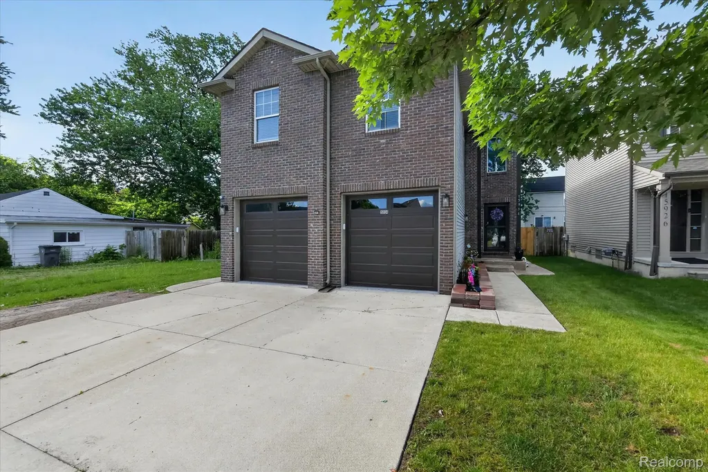 15934 Athens Avenue Clinton Charter Township MI 48035