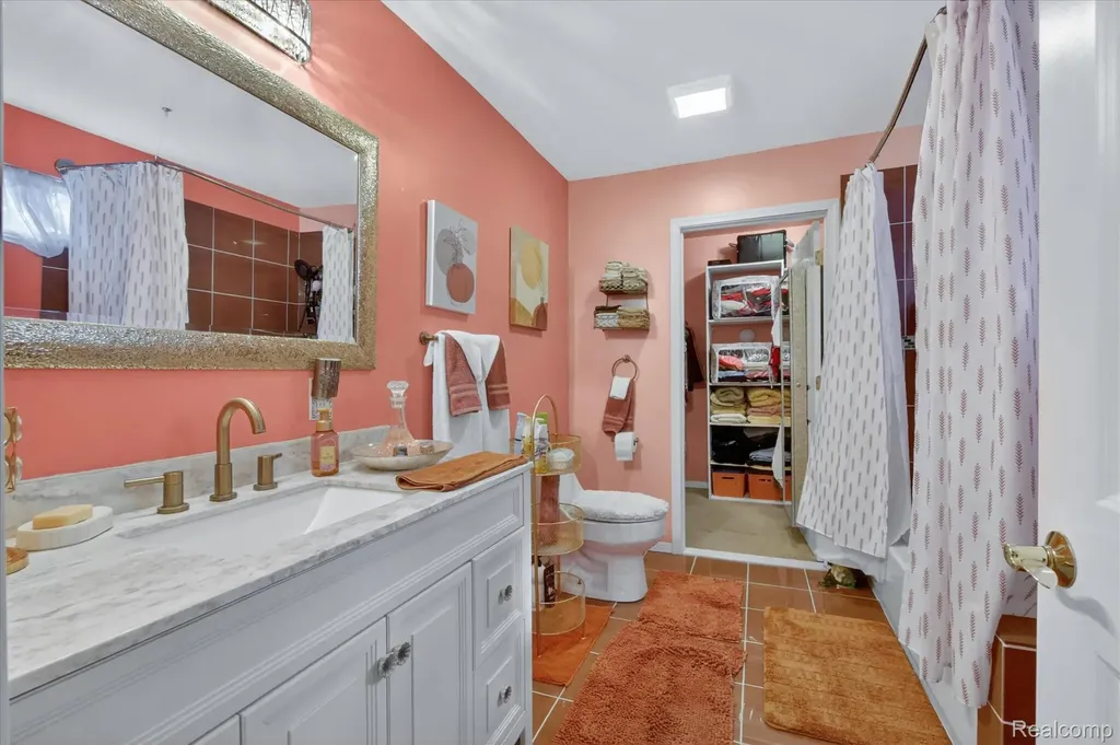 15934 Athens Avenue Clinton Charter Township MI 48035