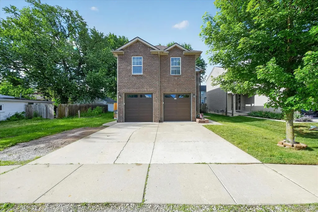 15934 Athens Avenue Clinton Charter Township MI 48035