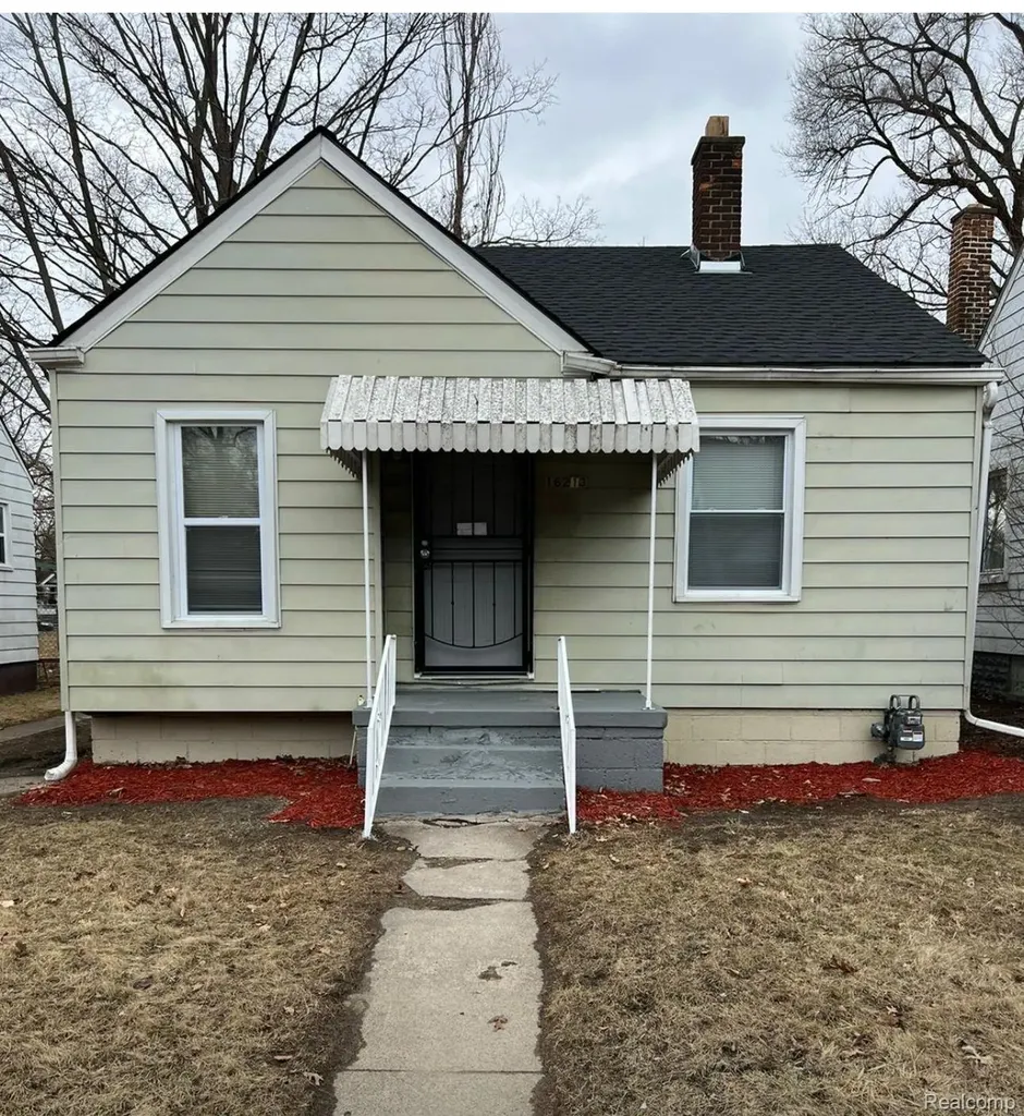 16213 Tuller Street Detroit City MI 48221