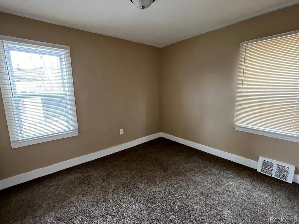 16213 Tuller Street Detroit City MI 48221