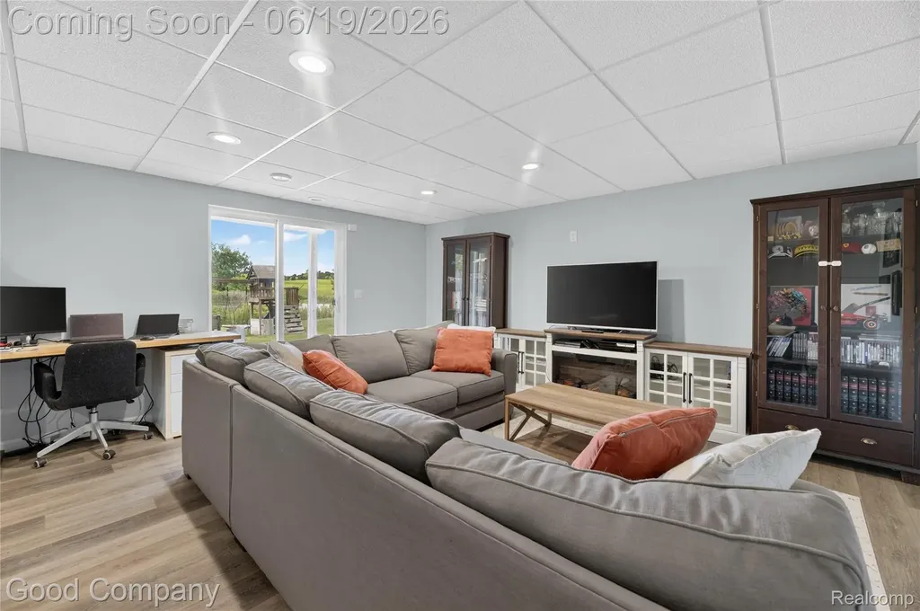 1020 Cross Street Oxford Charter Township MI 48371