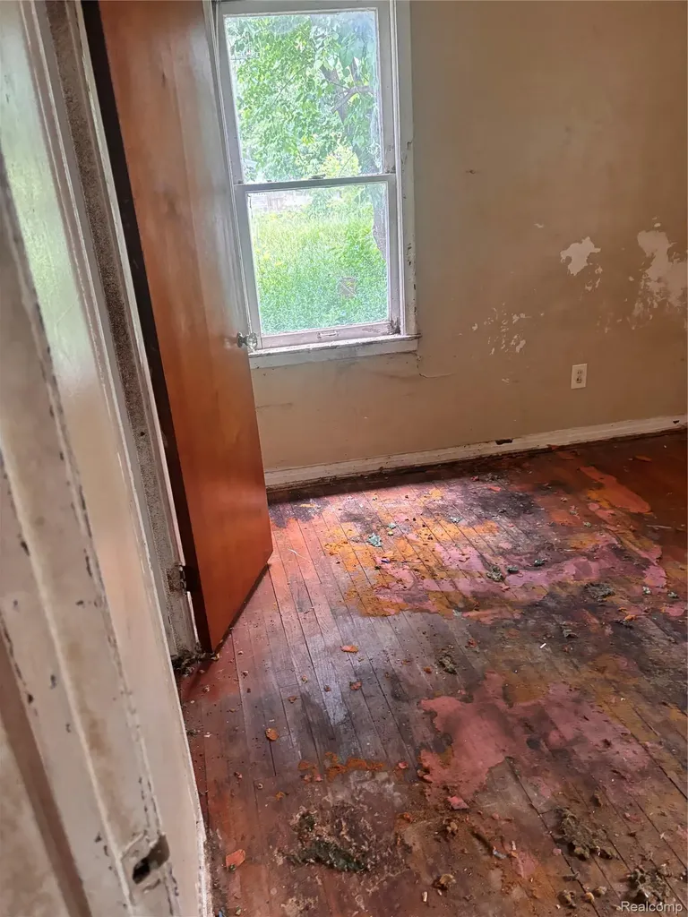 7785 Clayburn Street Detroit City MI 48228