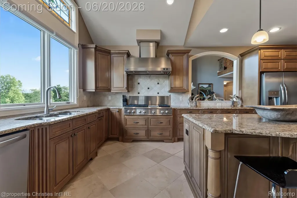 595 Ridge Point Drive Dundee Village MI 48131
