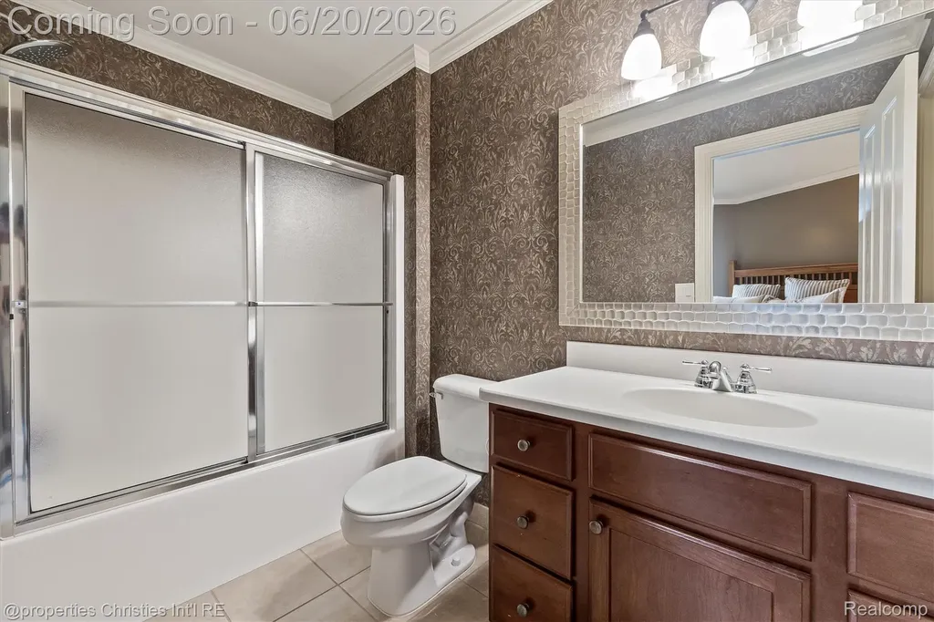 595 Ridge Point Drive Dundee Village MI 48131