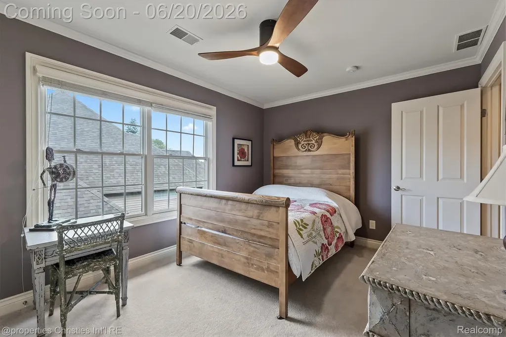 595 Ridge Point Drive Dundee Village MI 48131