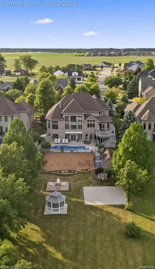595 Ridge Point Drive Dundee Village MI 48131