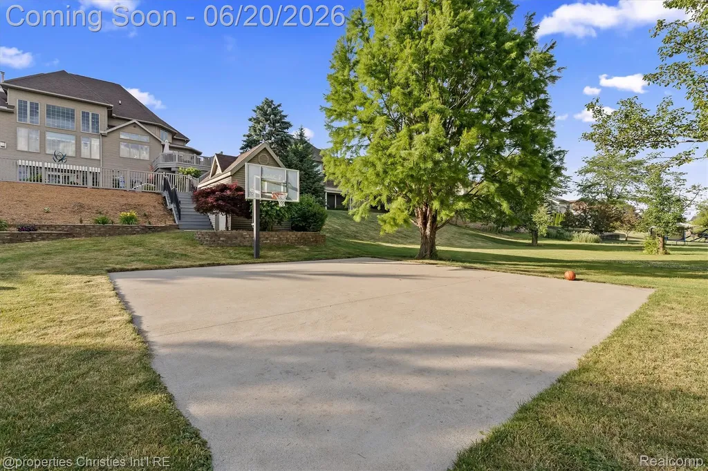 595 Ridge Point Drive Dundee Village MI 48131