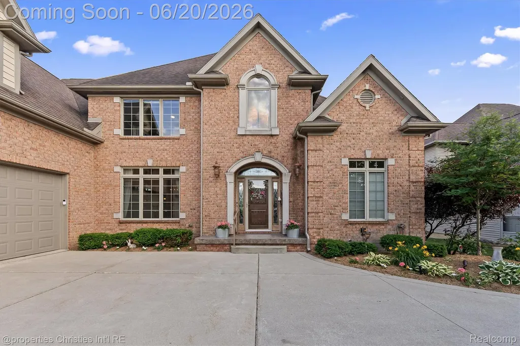 595 Ridge Point Drive Dundee Village MI 48131